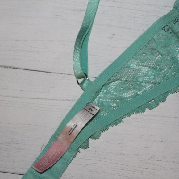 Victoria's Secret Very Sexy Bra 34B - Picture 5 of 5